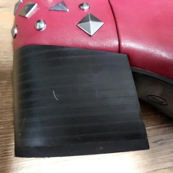 Circus by Sam Edelman Red Studded Ankle Boots Size 7 - Picture 5 of 12